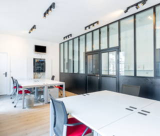 Bureau privé 35 m² 8 postes Coworking Rue des Jeuneurs Paris 75002 - photo 4